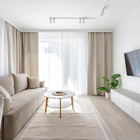 Nowoczesny Apartament Very Berry W Poznaniu Z Parkingiem I Biurkiem By Noclegi Renters Zewnętrze zdjęcie