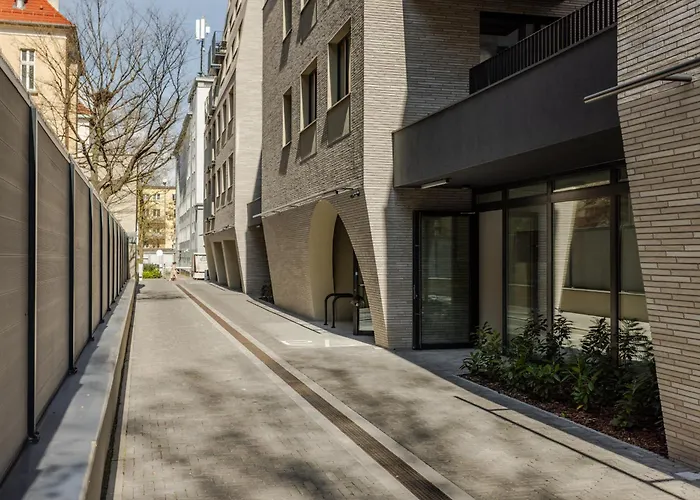 Nowoczesny Apartament Very Berry W Poznaniu Z Parkingiem I Biurkiem By Noclegi Renters